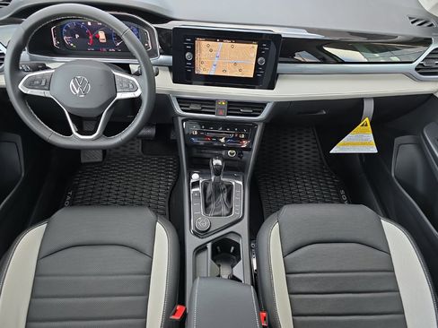 New 2025 Volkswagen Taos SEL image 12