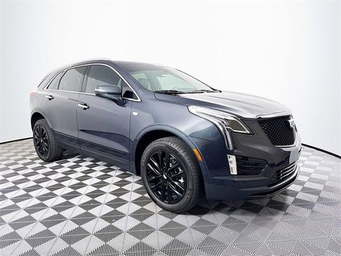 Used 2022 Cadillac XT5 Luxury w/ LPO, ONYX Package image 10