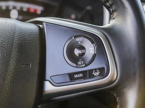 Used 2018 Honda CR-V Touring image 16