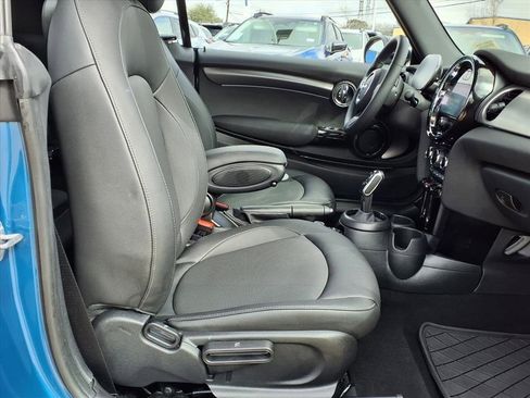 Used 2023 MINI Cooper Convertible image 15