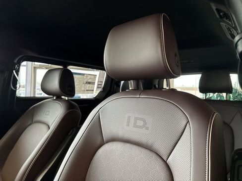 New 2025 Volkswagen ID. Buzz Pro S image 13