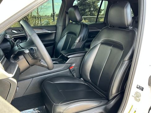 Used 2024 Jeep Grand Cherokee Limited w/ Trailer Tow Package image 16