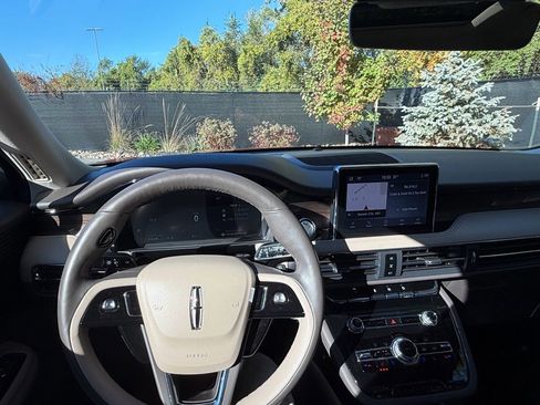 Used 2022 Lincoln Corsair Reserve w/ Elements Package image 26