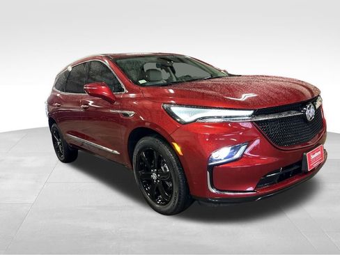 Used 2023 Buick Enclave Essence w/ Sport Touring Edition image 9