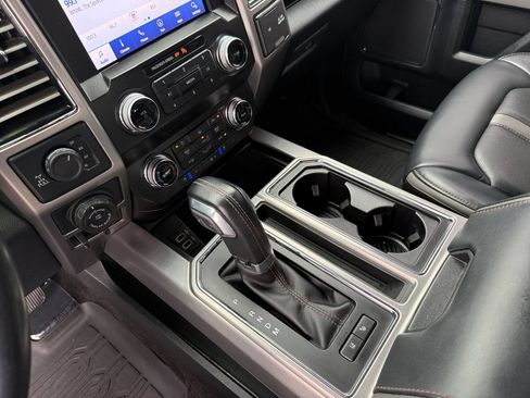 Used 2020 Ford F150 Platinum w/ Equipment Group 701A Luxury AWD/4WD image 23