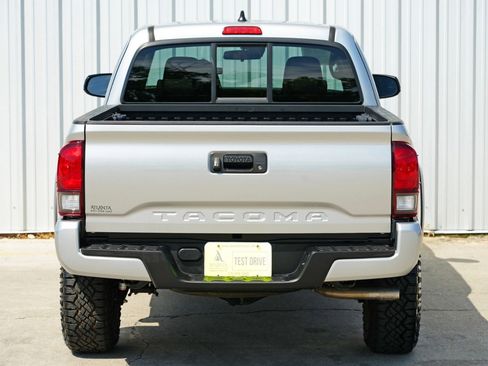Used 2022 Toyota Tacoma SR w/ SX Package image 37