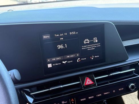 Used 2026 Kia Niro LX FWD image 20