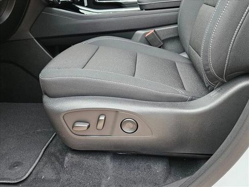 New 2026 Chevrolet Traverse LT w/ Midnight/Sport Edition image 4