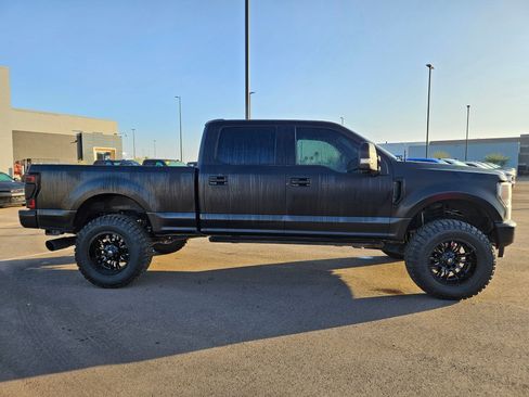 Used 2022 Ford F350 Platinum image 6