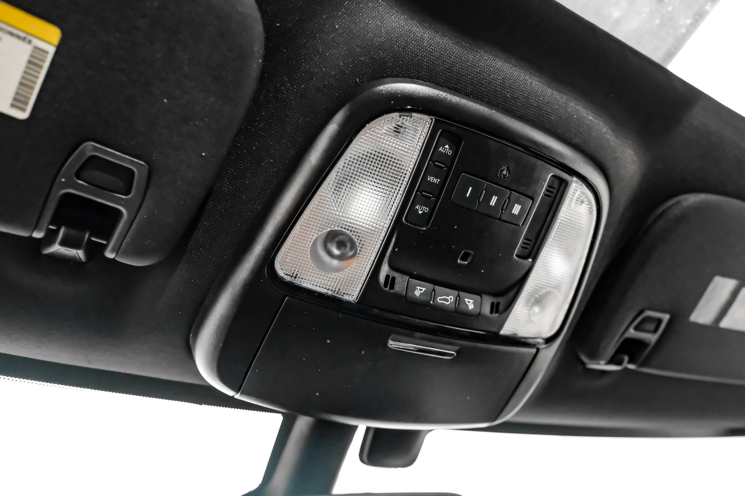 Used 2022 Dodge Durango R/T w/ Blacktop Package RWD image 30