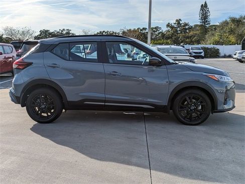 Used 2023 Nissan Kicks SR w/ SR Premium Package image 4