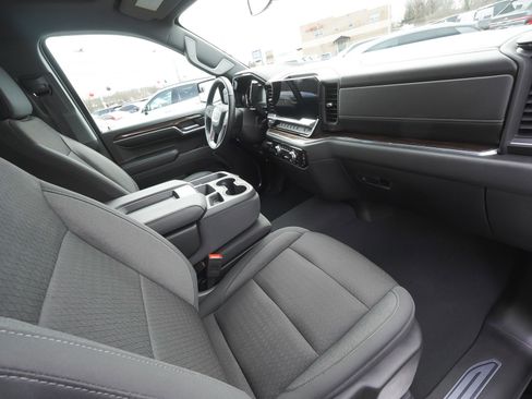 Used 2023 GMC Sierra 1500 Elevation image 40