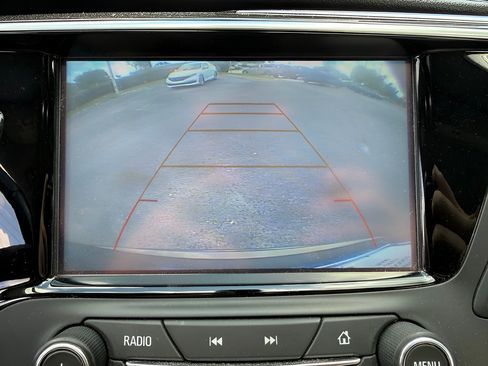 Used 2019 Buick Envision Essence FWD image 20