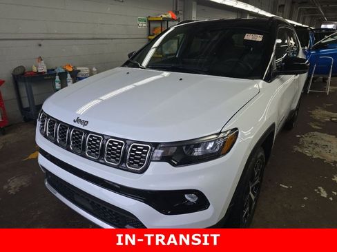 Used 2024 Jeep Compass Limited image 1