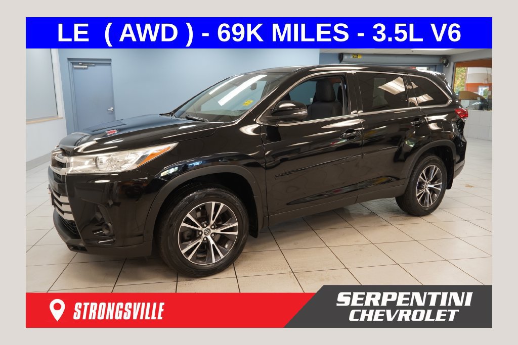 Used 2019 Toyota Highlander LE w/ Protection Package #3 AWD/4WD image 1