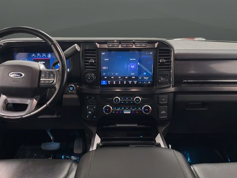 Used 2023 Ford F250 Lariat w/ Lariat Ultimate Package AWD/4WD image 11