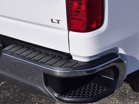 Used 2022 Chevrolet Silverado 1500 LT image 9