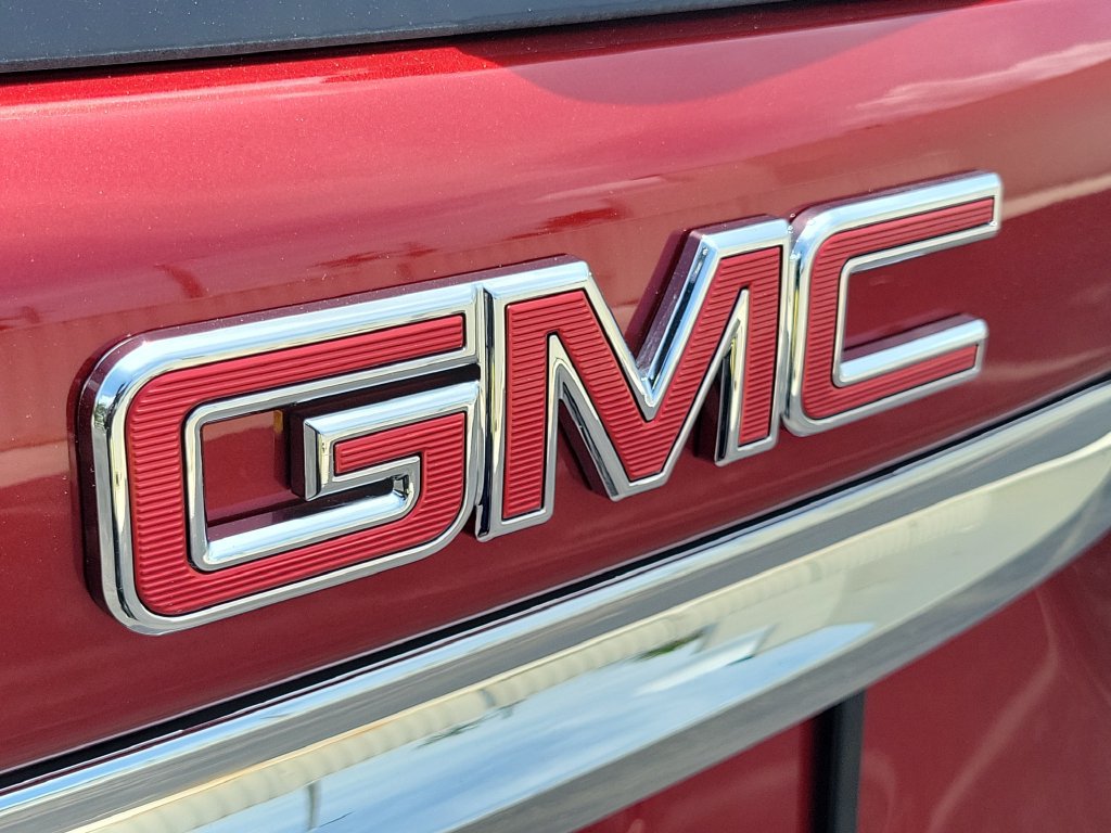 Used 2019 GMC Terrain Denali w/ Advanced Safety Package FWD image 11