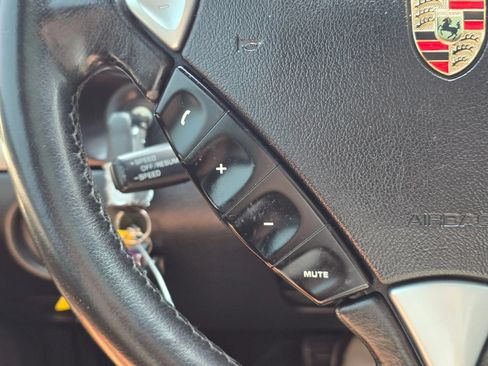 Used 2010 Porsche Cayenne AWD/4WD image 24