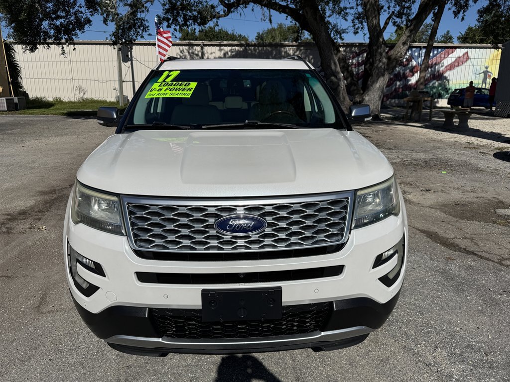 Used 2017 Ford Explorer Platinum AWD/4WD image 1