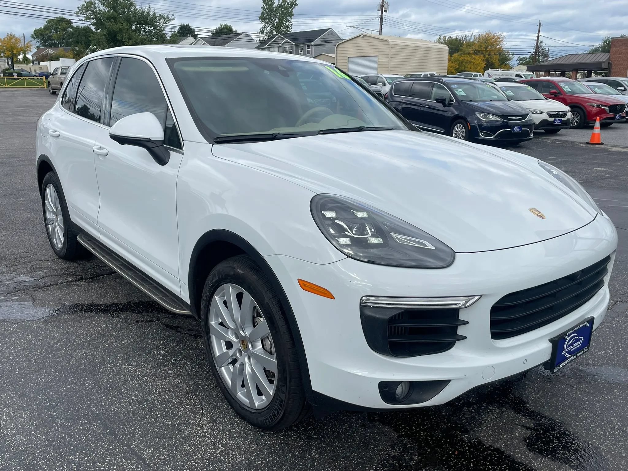 Used 2016 Porsche Cayenne S AWD/4WD image 3