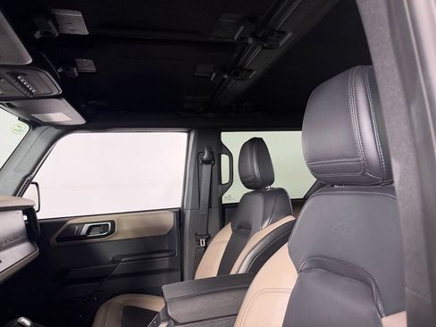 Used 2024 Ford Bronco Wildtrak AWD/4WD image 23