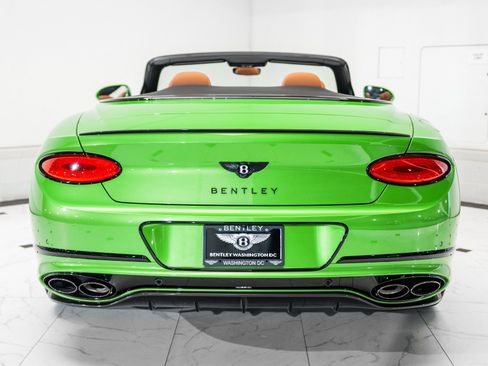 New 2024 Bentley Continental GT V8 AWD/4WD image 10