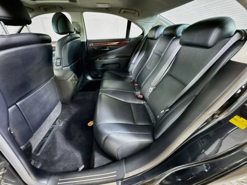 Used 2008 Lexus LS 460 RWD image 30