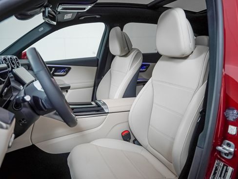 Certified 2025 Mercedes-Benz GLC 350e 4MATIC image 12