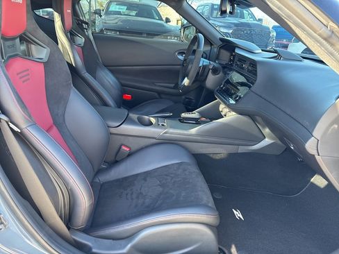 Used 2024 Nissan Z NISMO w/ Floor Mat Package image 41