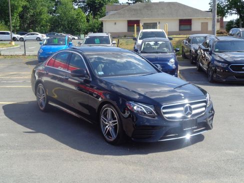 Used 2018 Mercedes-Benz E 400 4MATIC Sedan w/ Premium 1 Package image 6