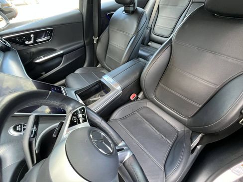 Used 2024 Mercedes-Benz C 300 Sedan image 31