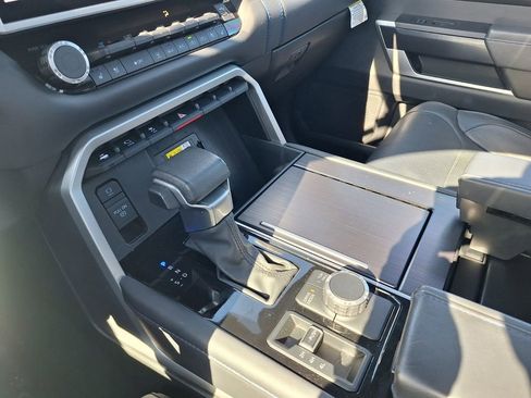 Used 2023 Toyota Tundra Platinum image 15