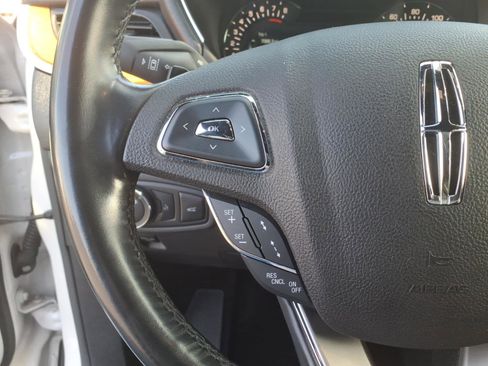 Used 2017 Lincoln MKC Reserve FWD image 18