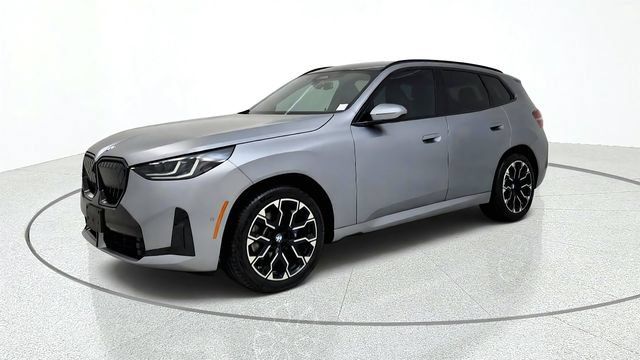 Used 2025 BMW X3 xDrive30i w/ Premium Package AWD/4WD image 4