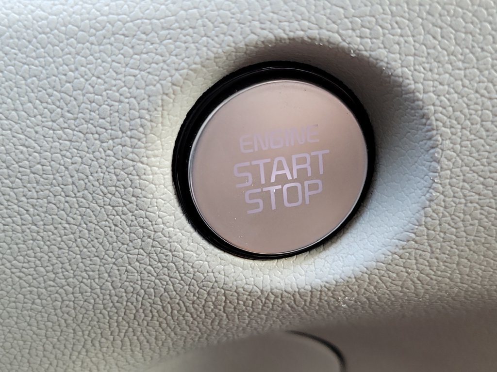 Used 2024 Kia Sorento S w/ Panoramic Sunroof Package FWD image 28
