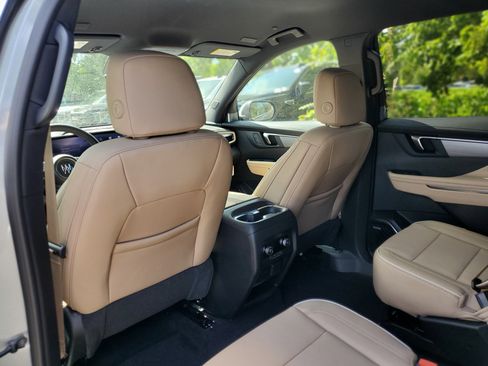 New 2026 Buick Enclave Preferred w/ Power Package image 7