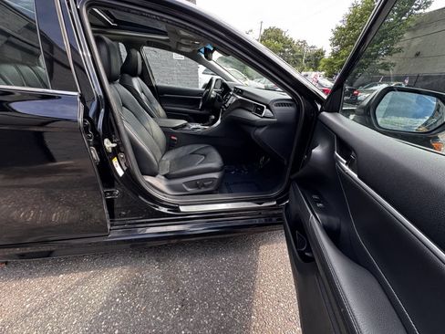 Used 2018 Toyota Camry XSE w/ Protection Package (Q2) FWD image 17