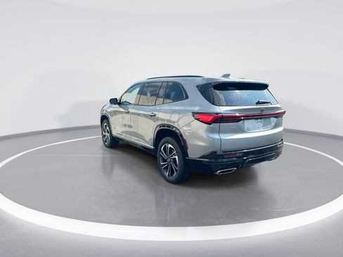 Used 2026 Buick Enclave Sport Touring FWD image 7