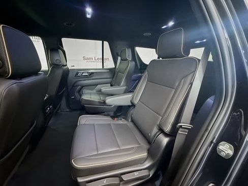 Used 2025 Chevrolet Tahoe Premier AWD/4WD image 26