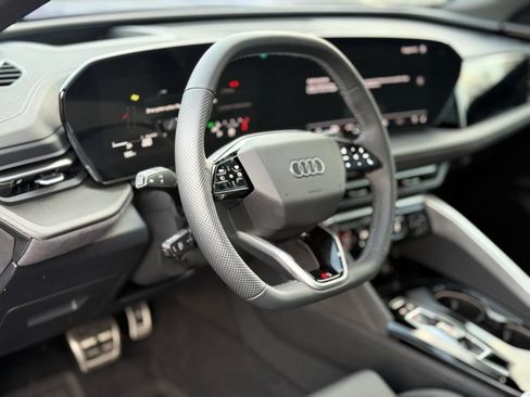 New 2025 Audi SQ5 Premium Plus AWD/4WD image 13