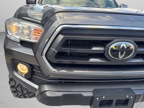 Used 2023 Toyota Tacoma TRD Sport image 37
