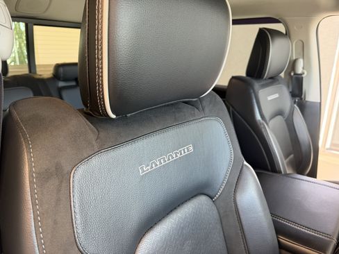 Used 2022 RAM 1500 Laramie AWD/4WD image 10