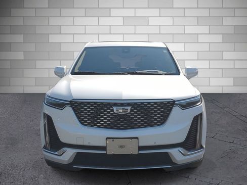 Certified 2023 Cadillac XT6 Premium Luxury w/ Platinum Package image 8