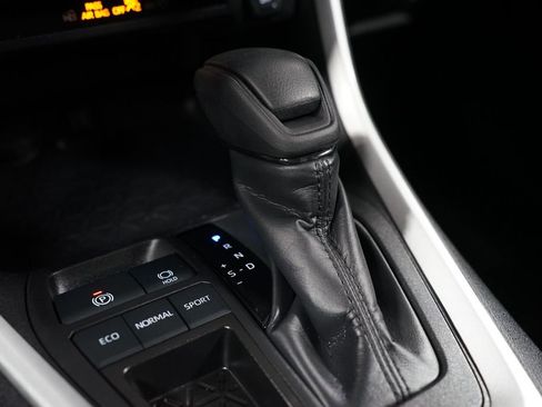 Certified 2025 Toyota RAV4 XLE image 21