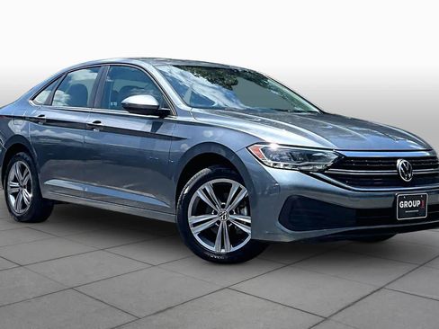Used 2022 Volkswagen Jetta SE FWD image 3