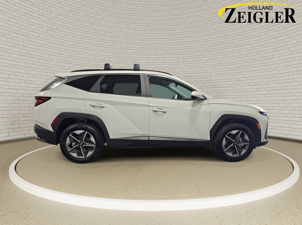 Used 2026 Hyundai Tucson SEL Plus AWD/4WD image 4