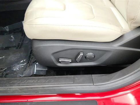 Used 2016 Ford Fusion Energi Titanium w/ Driver Assist Package FWD image 28