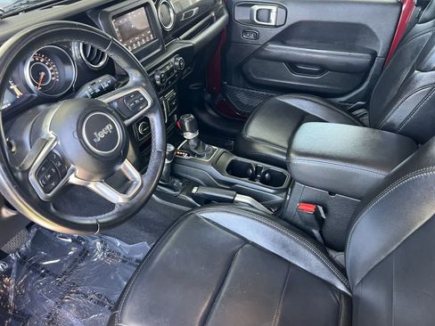 Used 2021 Jeep Wrangler Unlimited Sahara AWD/4WD image 12
