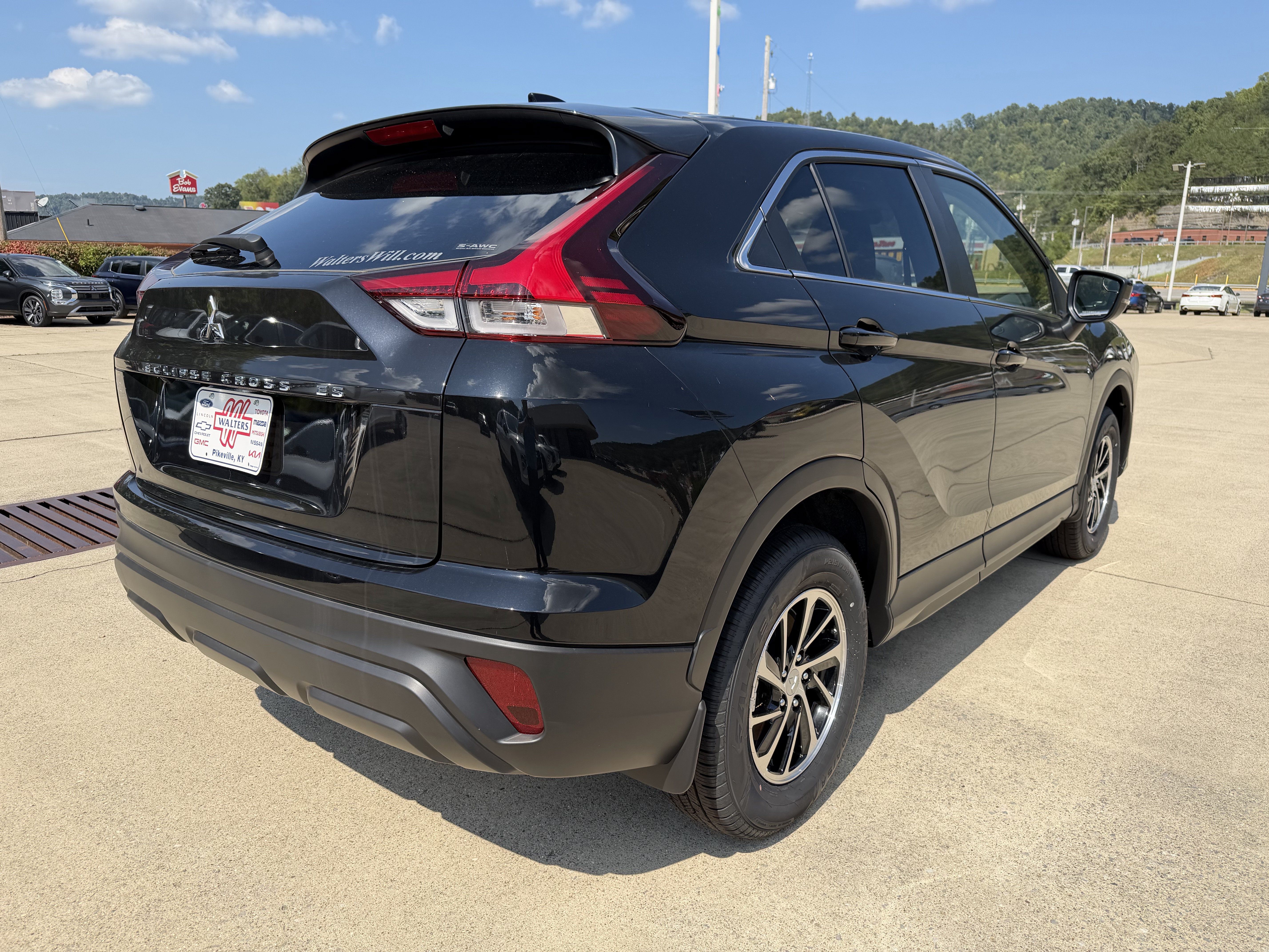 New 2026 Mitsubishi Eclipse Cross ES AWD/4WD image 7